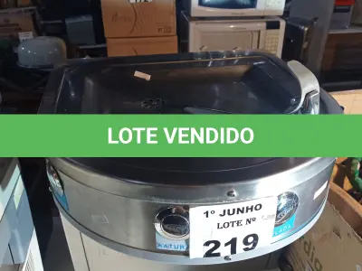 LOTE 219 - 01 BEBEDOURO DE PAREDE MARCA POLOGEL. (NO ESTADO, LEILÃO NÃO TEM GARANTIA E NEM DEVOLUÇÃO, SUJEITO A POSSÍVEIS AVARIAS VISÍVEIS/OCULTAS E/OU AUSÊNCIA DE COMPONENTES).