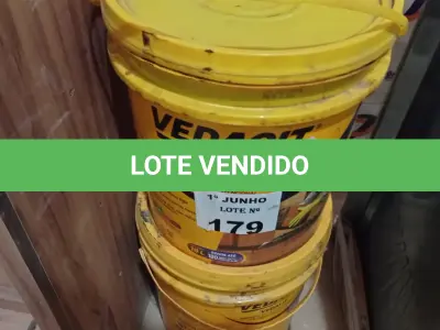 LOTE 179 - 02 BALDES DE VEDALIT, ADITIVO PLASTIFICANTE CONCENTRADO PARA ARGAMASSAS DE ASSENTAMENTO E REBOCO CONVENCIONAL. (NO ESTADO, LEILÃO NÃO TEM GARANTIA E NEM DEVOLUÇÃO, SUJEITO A POSSÍVEIS AVARIAS VISÍVEIS/OCULTAS E/OU AUSÊNCIA DE COMPONENTES).