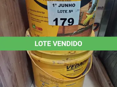 LOTE 179 - 02 BALDES DE VEDALIT, ADITIVO PLASTIFICANTE CONCENTRADO PARA ARGAMASSAS DE ASSENTAMENTO E REBOCO CONVENCIONAL. (NO ESTADO, LEILÃO NÃO TEM GARANTIA E NEM DEVOLUÇÃO, SUJEITO A POSSÍVEIS AVARIAS VISÍVEIS/OCULTAS E/OU AUSÊNCIA DE COMPONENTES).