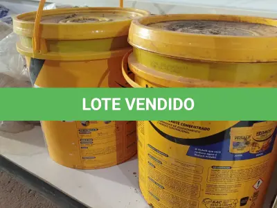LOTE 214 - 02 BALDES DE VEDALIT, ADITIVO PLASTIFICANTE CONCENTRADO PARA CONCRETO E ARGAMASSAS 18L. (NO ESTADO, LEILÃO NÃO TEM GARANTIA E NEM DEVOLUÇÃO, SUJEITO A POSSÍVEIS AVARIAS VISÍVEIS/OCULTAS E/OU AUSÊNCIA DE COMPONENTES).