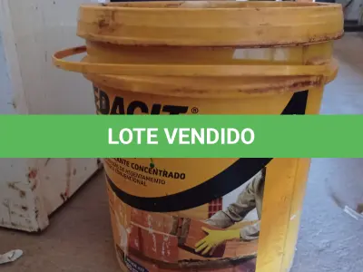 LOTE 352 - 01 BALDE DE VEDALIT, ADITIVO PLASTIFICANTE CONCENTRADO PARA ARGAMASSA DE ASSENTAMENTO E REBOCO CONVENCIONAL. (NO ESTADO, LEILÃO NÃO TEM GARANTIA E NEM DEVOLUÇÃO, SUJEITO A POSSÍVEIS AVARIAS VISÍVEIS/OCULTAS E/OU AUSÊNCIA DE COMPONENTES).