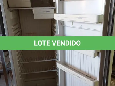 LOTE 348 - 01 GELADEIRA MARCA PROSDÓCIMO 220V. (NO ESTADO, LEILÃO NÃO TEM GARANTIA E NEM DEVOLUÇÃO, SUJEITO A POSSÍVEIS AVARIAS VISÍVEIS/OCULTAS E/OU AUSÊNCIA DE COMPONENTES).