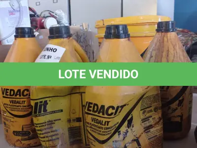 LOTE 068 - 01 BALDE DE BIANCO, ADESIVO DE ALTO DESEMPENHO PARA ARGAMASSAS E CHAPISCOS E 06 GALÕES DE VEDALIT COM AVARIAS. (NO ESTADO, LEILÃO NÃO TEM GARANTIA E NEM DEVOLUÇÃO, SUJEITO A POSSÍVEIS AVARIAS VISÍVEIS/OCULTAS E/OU AUSÊNCIA DE COMPONENTES).