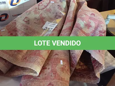 LOTE 357 - 01 TAPETE. (NO ESTADO, LEILÃO NÃO TEM GARANTIA E NEM DEVOLUÇÃO, SUJEITO A POSSÍVEIS AVARIAS VISÍVEIS/OCULTAS E/OU AUSÊNCIA DE COMPONENTES).