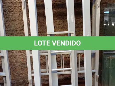 LOTE 388 - 01 CAMA BELICHE EM METAL SEM OS TRADO E COLCHÃO. (NO ESTADO, LEILÃO NÃO TEM GARANTIA E NEM DEVOLUÇÃO, SUJEITO A POSSÍVEIS AVARIAS VISÍVEIS/OCULTAS E/OU AUSÊNCIA DE COMPONENTES).