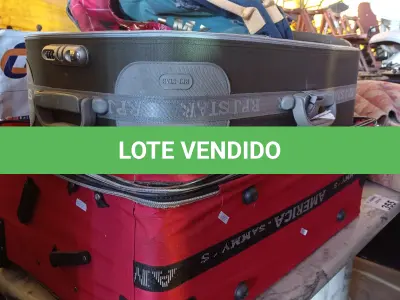LOTE 356 - 01 BOLSA E 02 MALAS DE VIAGEM. (NO ESTADO, LEILÃO NÃO TEM GARANTIA E NEM DEVOLUÇÃO, SUJEITO A POSSÍVEIS AVARIAS VISÍVEIS/OCULTAS E/OU AUSÊNCIA DE COMPONENTES).