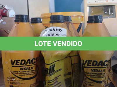 LOTE 068 - 01 BALDE DE BIANCO, ADESIVO DE ALTO DESEMPENHO PARA ARGAMASSAS E CHAPISCOS E 06 GALÕES DE VEDALIT COM AVARIAS. (NO ESTADO, LEILÃO NÃO TEM GARANTIA E NEM DEVOLUÇÃO, SUJEITO A POSSÍVEIS AVARIAS VISÍVEIS/OCULTAS E/OU AUSÊNCIA DE COMPONENTES).