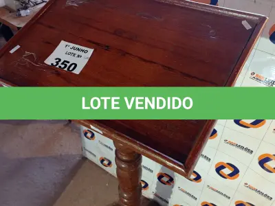 LOTE 350 - 01 PÚLPITO EM MADEIRA. (NO ESTADO, LEILÃO NÃO TEM GARANTIA E NEM DEVOLUÇÃO, SUJEITO A POSSÍVEIS AVARIAS VISÍVEIS/OCULTAS E/OU AUSÊNCIA DE COMPONENTES).