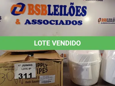 LOTE 311 - 02 FRASQUEIRAS SUPPLY CLEAN COM 04 REFIS. (NO ESTADO, LEILÃO NÃO TEM GARANTIA E NEM DEVOLUÇÃO, SUJEITO A POSSÍVEIS AVARIAS VISÍVEIS/OCULTAS E/OU AUSÊNCIA DE COMPONENTES).