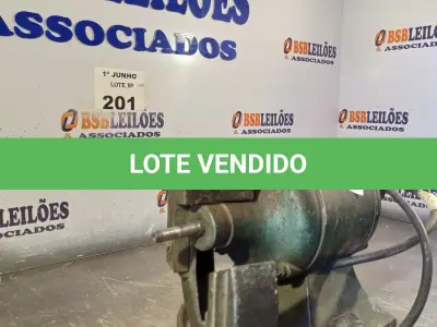 LOTE 201 - 01 ESMERIL INCOMPLETO. (NO ESTADO, LEILÃO NÃO TEM GARANTIA E NEM DEVOLUÇÃO, SUJEITO A POSSÍVEIS AVARIAS VISÍVEIS/OCULTAS E/OU AUSÊNCIA DE COMPONENTES).
