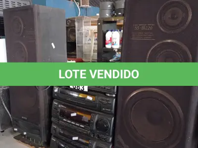 LOTE 083 - 01 APARELHO DE SOM 4X1 MARCA AIWA. (NO ESTADO, LEILÃO NÃO TEM GARANTIA E NEM DEVOLUÇÃO, SUJEITO A POSSÍVEIS AVARIAS VISÍVEIS/OCULTAS E/OU AUSÊNCIA DE COMPONENTES).