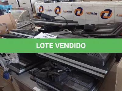 LOTE 123 - 17 MONITORES MARCAS E MODELOS DIVERSOS PARA RETIRADA DE PEÇAS. (NO ESTADO, LEILÃO NÃO TEM GARANTIA E NEM DEVOLUÇÃO, SUJEITO A POSSÍVEIS AVARIAS VISÍVEIS/OCULTAS E/OU AUSÊNCIA DE COMPONENTES).