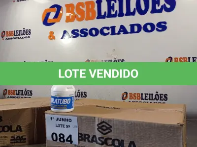 LOTE 084 - 02 CAIXAS COM COLA TUBO ST BRASCOLA 15 FRASCOS CADA. (NO ESTADO, LEILÃO NÃO TEM GARANTIA E NEM DEVOLUÇÃO, SUJEITO A POSSÍVEIS AVARIAS VISÍVEIS/OCULTAS E/OU AUSÊNCIA DE COMPONENTES).