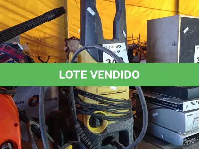 LOTE 343 - 01 LAVADORA DE ALTA PRESSÃO MARCA KARCHER 127V. (NO ESTADO, LEILÃO NÃO TEM GARANTIA E NEM DEVOLUÇÃO, SUJEITO A POSSÍVEIS AVARIAS VISÍVEIS/OCULTAS E/OU AUSÊNCIA DE COMPONENTES).