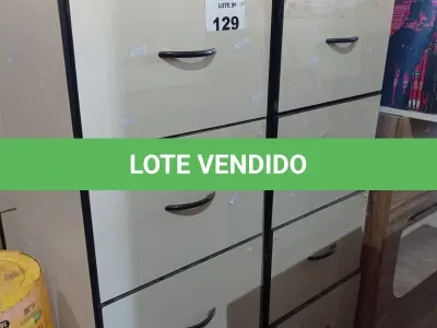LOTE 129 - 02 ARQUIVOS EM MADEIRA COM 04 GAVETAS CADA. (NO ESTADO, LEILÃO NÃO TEM GARANTIA E NEM DEVOLUÇÃO, SUJEITO A POSSÍVEIS AVARIAS VISÍVEIS/OCULTAS E/OU AUSÊNCIA DE COMPONENTES).