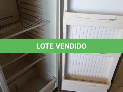LOTE 348 - 01 GELADEIRA MARCA PROSDÓCIMO 220V. (NO ESTADO, LEILÃO NÃO TEM GARANTIA E NEM DEVOLUÇÃO, SUJEITO A POSSÍVEIS AVARIAS VISÍVEIS/OCULTAS E/OU AUSÊNCIA DE COMPONENTES).