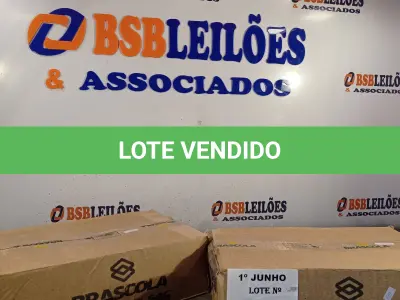 LOTE 248 - 02 CAIXAS COM COLA TUBO ST BRASCOLA 15 FRASCOS CADA. (NO ESTADO, LEILÃO NÃO TEM GARANTIA E NEM DEVOLUÇÃO, SUJEITO A POSSÍVEIS AVARIAS VISÍVEIS/OCULTAS E/OU AUSÊNCIA DE COMPONENTES).