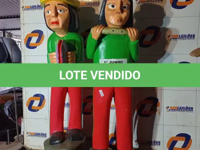 LOTE 281 - 02 ESCULTURAS EM MADEIRA, ARTE VENEZUELANA. (NO ESTADO, LEILÃO NÃO TEM GARANTIA E NEM DEVOLUÇÃO, SUJEITO A POSSÍVEIS AVARIAS VISÍVEIS/OCULTAS E/OU AUSÊNCIA DE COMPONENTES).