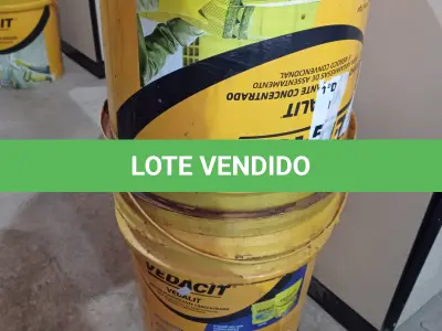 LOTE 131 - 02 BALDES DE VEDALIT, ADITIVO PLASTIFICANTE CONCENTRADO PARA ARGAMASSAS DE ASSENTAMENTO E REBOCO CONVENCIONAL. (NO ESTADO, LEILÃO NÃO TEM GARANTIA E NEM DEVOLUÇÃO, SUJEITO A POSSÍVEIS AVARIAS VISÍVEIS/OCULTAS E/OU AUSÊNCIA DE COMPONENTES).