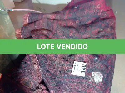 LOTE 340 - 01 TAPETE. (NO ESTADO, LEILÃO NÃO TEM GARANTIA E NEM DEVOLUÇÃO, SUJEITO A POSSÍVEIS AVARIAS VISÍVEIS/OCULTAS E/OU AUSÊNCIA DE COMPONENTES).