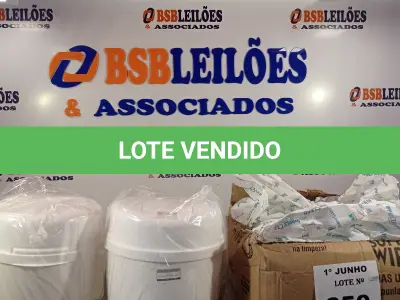 LOTE 250 - 02 FRASQUEIRAS SUPPLY CLEAN COM 04 REFIS. (NO ESTADO, LEILÃO NÃO TEM GARANTIA E NEM DEVOLUÇÃO, SUJEITO A POSSÍVEIS AVARIAS VISÍVEIS/OCULTAS E/OU AUSÊNCIA DE COMPONENTES).
