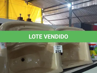 LOTE 212 - 02 TANQUES BATEDOR EM FIBRA 60X50CM COM AVARIAS. (NO ESTADO, LEILÃO NÃO TEM GARANTIA E NEM DEVOLUÇÃO, SUJEITO A POSSÍVEIS AVARIAS VISÍVEIS/OCULTAS E/OU AUSÊNCIA DE COMPONENTES).
