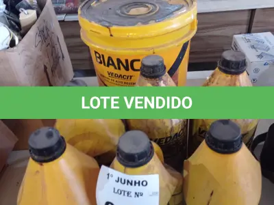 LOTE 068 - 01 BALDE DE BIANCO, ADESIVO DE ALTO DESEMPENHO PARA ARGAMASSAS E CHAPISCOS E 06 GALÕES DE VEDALIT COM AVARIAS. (NO ESTADO, LEILÃO NÃO TEM GARANTIA E NEM DEVOLUÇÃO, SUJEITO A POSSÍVEIS AVARIAS VISÍVEIS/OCULTAS E/OU AUSÊNCIA DE COMPONENTES).