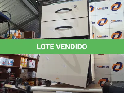 LOTE 225 - 01 ARQUIVO EM MADEIRA,01 GAVETEIRO E 02 PLACAS DE PROPAGANDA. (NO ESTADO, LEILÃO NÃO TEM GARANTIA E NEM DEVOLUÇÃO, SUJEITO A POSSÍVEIS AVARIAS VISÍVEIS/OCULTAS E/OU AUSÊNCIA DE COMPONENTES).