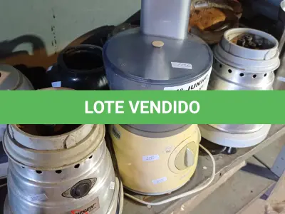 LOTE 345 - 02 SANDUICHEIRAS, 01 MULTIPROCESSADOR, 01 LIQUIDIFICADOR INDUSTRIAL E 04 BASES DE LIQUIDIFICADORES MARCAS E MODELOS DIVERSOS. (NO ESTADO, LEILÃO NÃO TEM GARANTIA E NEM DEVOLUÇÃO, SUJEITO A POSSÍVEIS AVARIAS VISÍVEIS/OCULTAS E/OU AUSÊNCIA DE COMPONENTES).