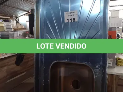 LOTE 118 - 01 PIA EM AÇO INOX CIMENTADA MEDINDO 1,60M X 0,53CM. (NO ESTADO, LEILÃO NÃO TEM GARANTIA E NEM DEVOLUÇÃO, SUJEITO A POSSÍVEIS AVARIAS VISÍVEIS/OCULTAS E/OU AUSÊNCIA DE COMPONENTES).