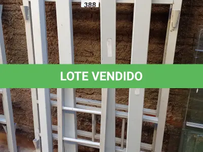 LOTE 388 - 01 CAMA BELICHE EM METAL SEM OS TRADO E COLCHÃO. (NO ESTADO, LEILÃO NÃO TEM GARANTIA E NEM DEVOLUÇÃO, SUJEITO A POSSÍVEIS AVARIAS VISÍVEIS/OCULTAS E/OU AUSÊNCIA DE COMPONENTES).