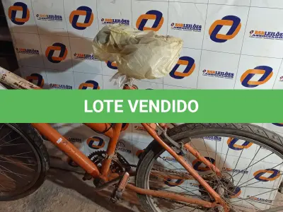 LOTE 292 - 01 BICICLETA ARO 26. (NO ESTADO, LEILÃO NÃO TEM GARANTIA E NEM DEVOLUÇÃO, SUJEITO A POSSÍVEIS AVARIAS VISÍVEIS/OCULTAS E/OU AUSÊNCIA DE COMPONENTES).