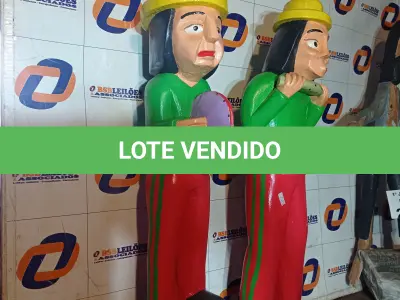 LOTE 281 - 02 ESCULTURAS EM MADEIRA, ARTE VENEZUELANA. (NO ESTADO, LEILÃO NÃO TEM GARANTIA E NEM DEVOLUÇÃO, SUJEITO A POSSÍVEIS AVARIAS VISÍVEIS/OCULTAS E/OU AUSÊNCIA DE COMPONENTES).