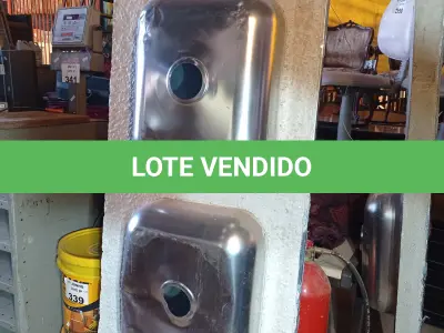 LOTE 338 - 01 PIA EM AÇO INOX CIMENTADA COM 02 CUBAS MEDINDO 2,00M X 0,53CM. (NO ESTADO, LEILÃO NÃO TEM GARANTIA E NEM DEVOLUÇÃO, SUJEITO A POSSÍVEIS AVARIAS VISÍVEIS/OCULTAS E/OU AUSÊNCIA DE COMPONENTES).