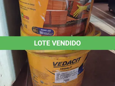 LOTE 339 - 02 BALDES DE VEDALIT, ADITIVO PLASTIFICANTE CONCENTRADO PARA CONCRETO E ARGAMASSA 18L. (NO ESTADO, LEILÃO NÃO TEM GARANTIA E NEM DEVOLUÇÃO, SUJEITO A POSSÍVEIS AVARIAS VISÍVEIS/OCULTAS E/OU AUSÊNCIA DE COMPONENTES).