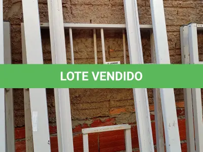 LOTE 384 - 01 CAMA BELICHE EM METAL SEM OS TRADO E COLCHÃO. (NO ESTADO, LEILÃO NÃO TEM GARANTIA E NEM DEVOLUÇÃO, SUJEITO A POSSÍVEIS AVARIAS VISÍVEIS/OCULTAS E/OU AUSÊNCIA DE COMPONENTES).