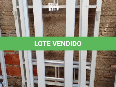 LOTE 386 - 01 CAMA BELICHE EM METAL SEM OS TRADO E COLCHÃO. (NO ESTADO, LEILÃO NÃO TEM GARANTIA E NEM DEVOLUÇÃO, SUJEITO A POSSÍVEIS AVARIAS VISÍVEIS/OCULTAS E/OU AUSÊNCIA DE COMPONENTES).