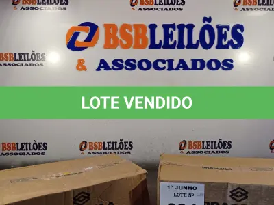 LOTE 084 - 02 CAIXAS COM COLA TUBO ST BRASCOLA 15 FRASCOS CADA. (NO ESTADO, LEILÃO NÃO TEM GARANTIA E NEM DEVOLUÇÃO, SUJEITO A POSSÍVEIS AVARIAS VISÍVEIS/OCULTAS E/OU AUSÊNCIA DE COMPONENTES).