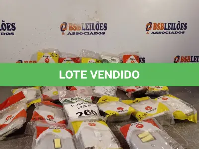 LOTE 260 - 01 LOTE COM VÁRIOS INTERRUPTORES MARCAS E MODELOS DIVERSOS. (NO ESTADO, LEILÃO NÃO TEM GARANTIA E NEM DEVOLUÇÃO, SUJEITO A POSSÍVEIS AVARIAS VISÍVEIS/OCULTAS E/OU AUSÊNCIA DE COMPONENTES).