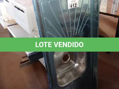 LOTE 412 - 01 PIA EM AÇO INOX CIMENTADA COM 01 CUBA MEDINDO 1,20M X 0,53CM. (NO ESTADO, LEILÃO NÃO TEM GARANTIA E NEM DEVOLUÇÃO, SUJEITO A POSSÍVEIS AVARIAS VISÍVEIS/OCULTAS E/OU AUSÊNCIA DE COMPONENTES).