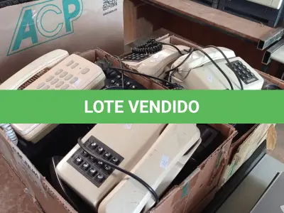 LOTE 300 - 01 LOTE COM VÁRIOS APARELHOS DE TELEFONE MARCAS E MODELOS DIVERSOS. (NO ESTADO, LEILÃO NÃO TEM GARANTIA E NEM DEVOLUÇÃO, SUJEITO A POSSÍVEIS AVARIAS VISÍVEIS/OCULTAS E/OU AUSÊNCIA DE COMPONENTES).