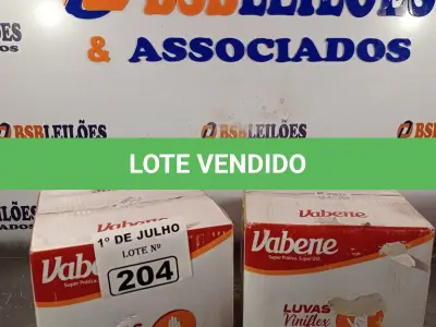 LOTE 204 - 02 CAIXAS COM LUVAS VINIFLEX TAMANHO “P” CONTENDO 10 PACOTES COM 100 UNIDADES CADA. (NO ESTADO, LEILÃO NÃO TEM GARANTIA E NEM DEVOLUÇÃO, SUJEITO A POSSÍVEIS AVARIAS VISÍVEIS/OCULTAS E/OU AUSÊNCIA DE COMPONENTES).