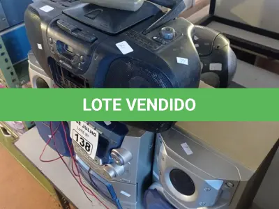 LOTE 138 - 04 APARELHOS DE SOM MARCAS E MODELOS DIVERSOS PARA RETIRADA DE PEÇAS. (NO ESTADO, LEILÃO NÃO TEM GARANTIA E NEM DEVOLUÇÃO, SUJEITO A POSSÍVEIS AVARIAS VISÍVEIS/OCULTAS E/OU AUSÊNCIA DE COMPONENTES).