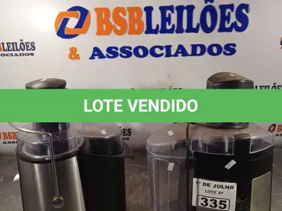 LOTE 335 - 02 JUICER MARCAS E MODELOS DIVERSOS. (NO ESTADO, LEILÃO NÃO TEM GARANTIA E NEM DEVOLUÇÃO, SUJEITO A POSSÍVEIS AVARIAS VISÍVEIS/OCULTAS E/OU AUSÊNCIA DE COMPONENTES).
