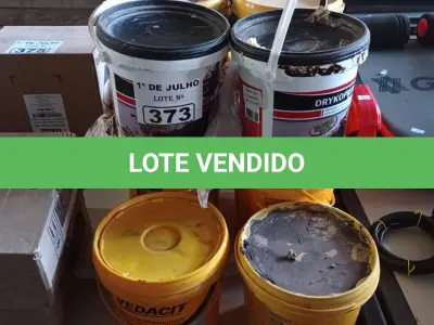 LOTE 373 - 06 BALDES DE MANTA ASFÁLTICA, 01 BALDE DE VEDAPREN PAREDE, 02 BALDES DE ADITIVO IMPERMEABILIZANTE PARA CONCRETOS E ARGAMASSAS, 02 BALDES DE DRYKOPRIMER ACQUA E 01 BALDE DE VICOPREN PAREDE 3,6L TODOS COM AVARIAS. (NO ESTADO, LEILÃO NÃO TEM GARANTIA E NEM DEVOLUÇÃO, SUJEITO A POSSÍVEIS AVARIAS VISÍVEIS/OCULTAS E/OU AUSÊNCIA DE COMPONENTES).