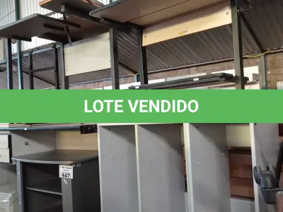 LOTE 447 - 01 LOTE COM VÁRIAS MESAS EM MADEIRA MARCAS E MODELOS DIVERSOS. (NO ESTADO, LEILÃO NÃO TEM GARANTIA E NEM DEVOLUÇÃO, SUJEITO A POSSÍVEIS AVARIAS VISÍVEIS/OCULTAS E/OU AUSÊNCIA DE COMPONENTES).