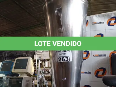 LOTE 263 - 01 LIQUIDIFICADOR BASCULANTE. (NO ESTADO, LEILÃO NÃO TEM GARANTIA E NEM DEVOLUÇÃO, SUJEITO A POSSÍVEIS AVARIAS VISÍVEIS/OCULTAS E/OU AUSÊNCIA DE COMPONENTES).