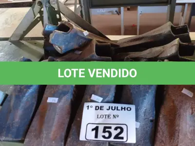 LOTE 152 - 10 DENTES PARA CONCHA DE PÁ CARREGADEIRA. (NO ESTADO, LEILÃO NÃO TEM GARANTIA E NEM DEVOLUÇÃO, SUJEITO A POSSÍVEIS AVARIAS VISÍVEIS/OCULTAS E/OU AUSÊNCIA DE COMPONENTES).