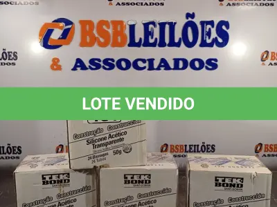 LOTE 181 - 04 CAIXAS COM SILICONE ACÉTICO TRANSPARENTE COM 24 BISNAGAS CADA. (NO ESTADO, LEILÃO NÃO TEM GARANTIA E NEM DEVOLUÇÃO, SUJEITO A POSSÍVEIS AVARIAS VISÍVEIS/OCULTAS E/OU AUSÊNCIA DE COMPONENTES).