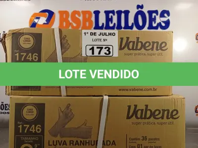 LOTE 173 - 02 CAIXAS COM LUVAS RANHURADA EM LÁTEX TAMANHO “G” COM 36 PACOTES CADA. (NO ESTADO, LEILÃO NÃO TEM GARANTIA E NEM DEVOLUÇÃO, SUJEITO A POSSÍVEIS AVARIAS VISÍVEIS/OCULTAS E/OU AUSÊNCIA DE COMPONENTES).